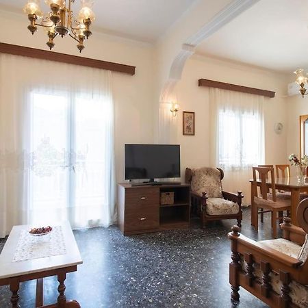 Vintage Charm Apt Near Centre Heraklion  ภายนอก รูปภาพ