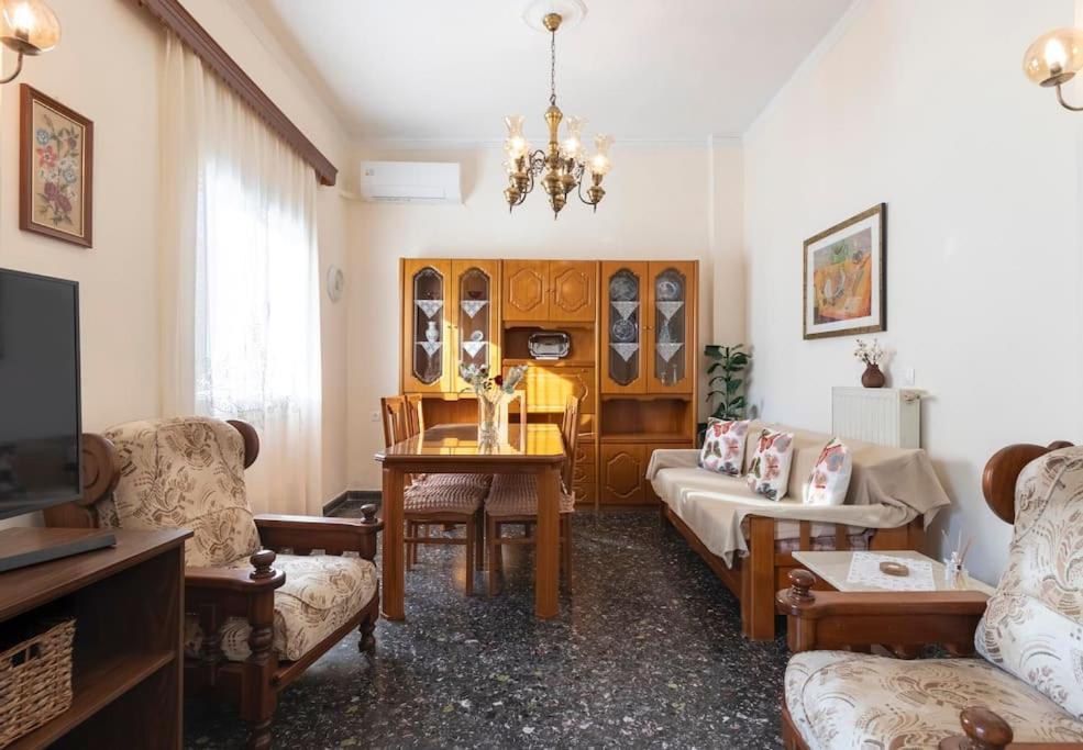 Vintage Charm Apt Near Centre Heraklion  ภายนอก รูปภาพ